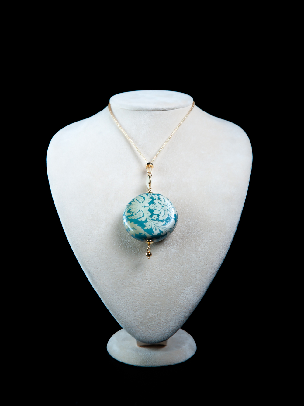 Колье "Бул Дамас Блу 2 кк