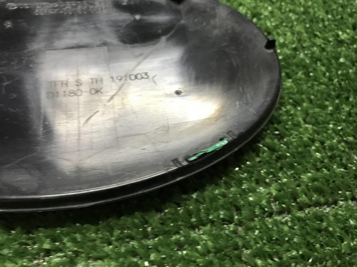 Эмблема решетки радиатора Toyota Camry xv70 17-21