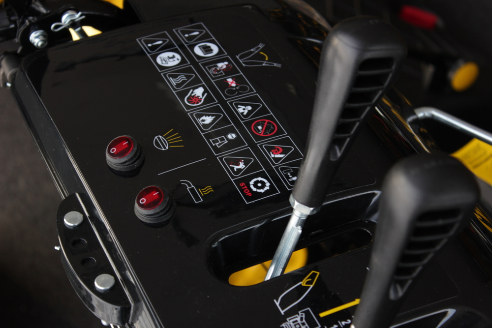 Снегоотбрасыватель CHAMPION ST662E