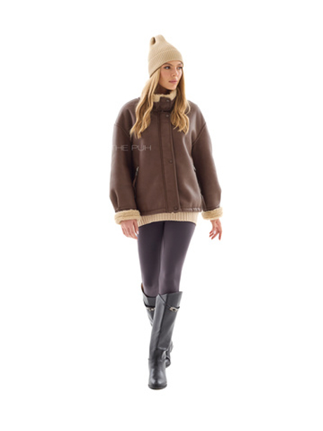 Коричневая дубленка с воротом-стойкой