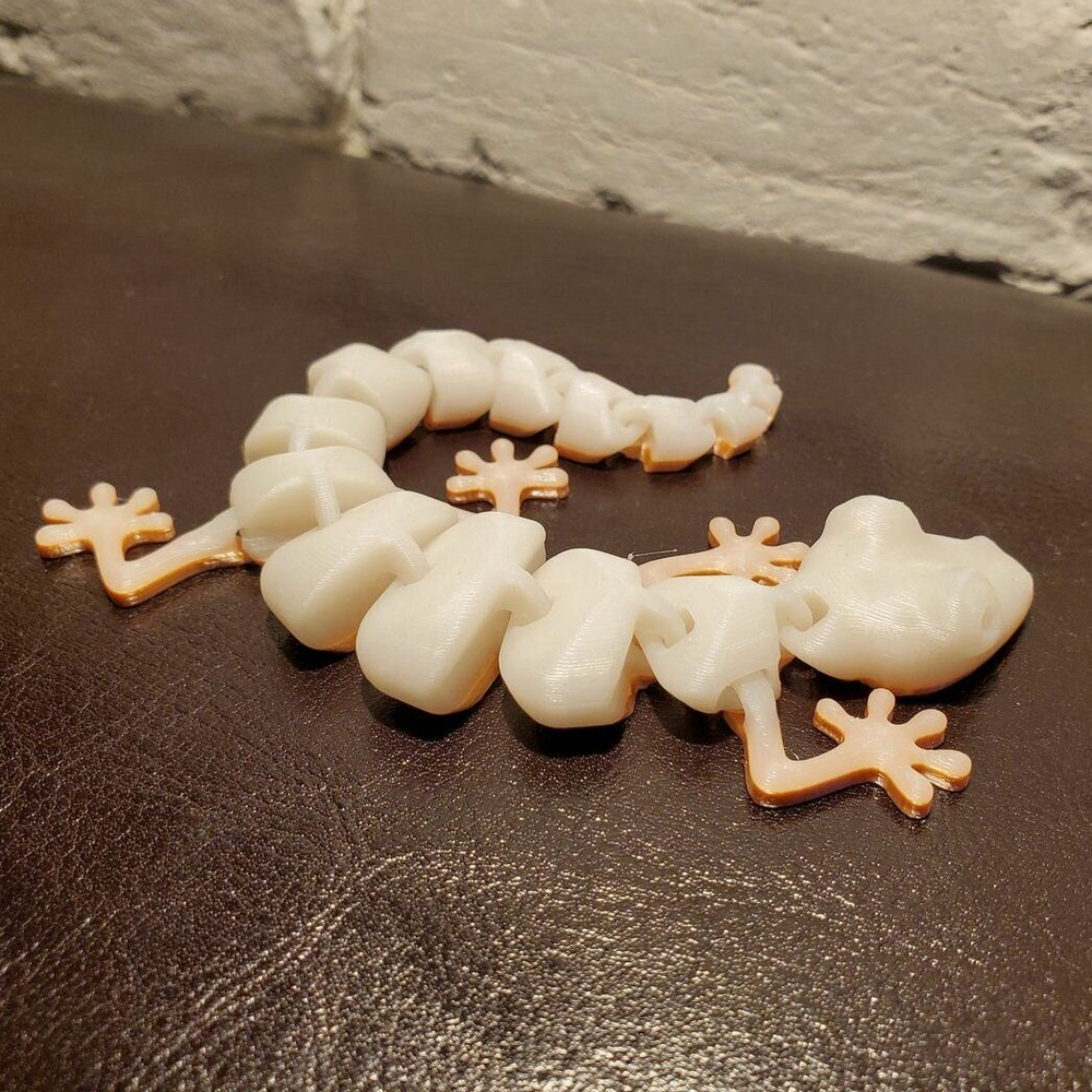 Ящерица геккон гибкая, магнитная, сегментная игрушка-антистресс, светящаяся в темноте оранжевым