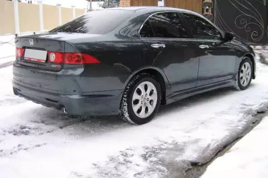 Накладка заднего бампера V.2 Mugen для Honda Accord 7