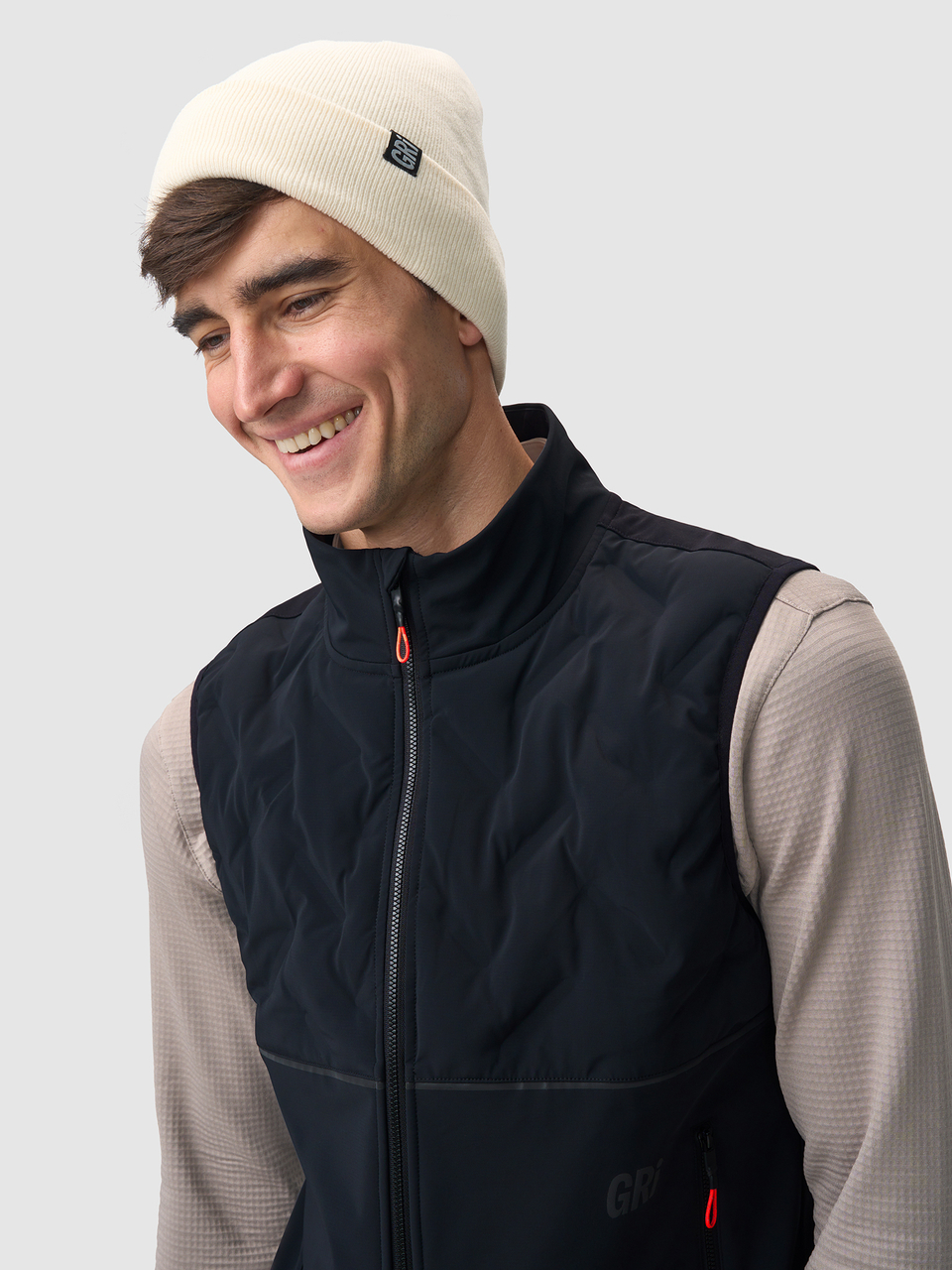 Шапка унисекс Норд кремовая