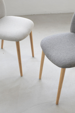 Стул с обивкой Scab Design Natural Mentha Pop, натуральный дуб, светло-серый