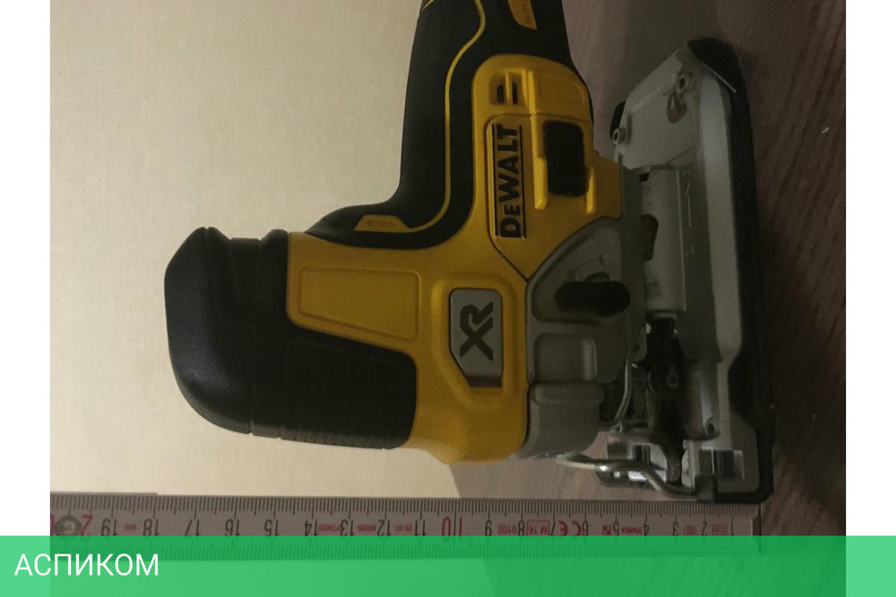 Дрель-шуруповерт DeWalt DCS335N-XJ