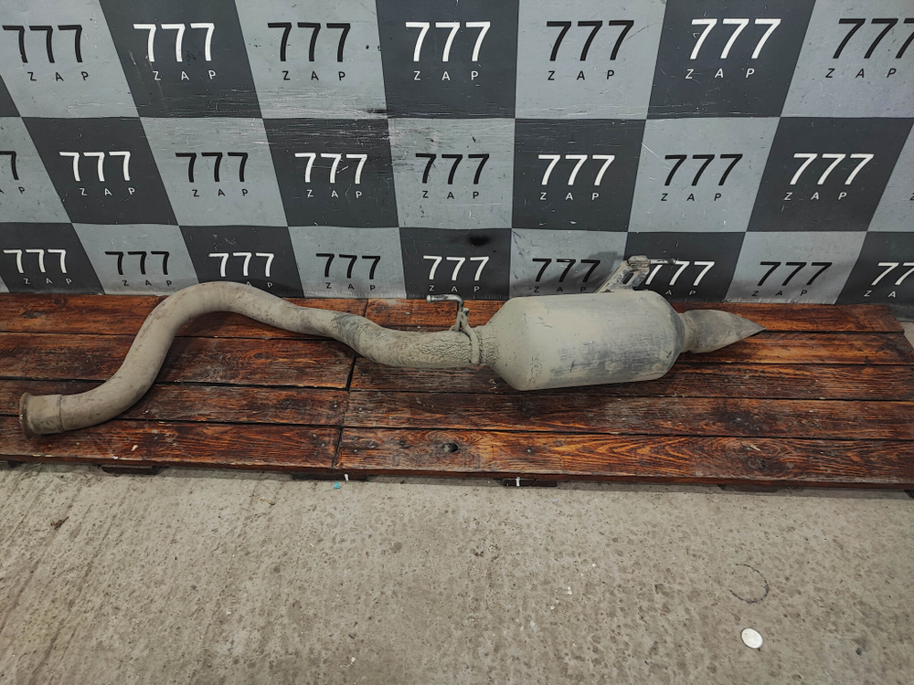 Глушитель задняя часть Toyota Land Cruiser 200 07-21 Б/У Оригинал 1743051020