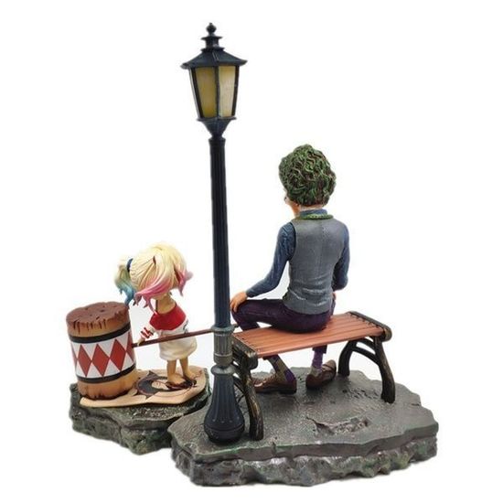 Фигурка диорама Джокер и Харли Квинн (в упаковке) 25см