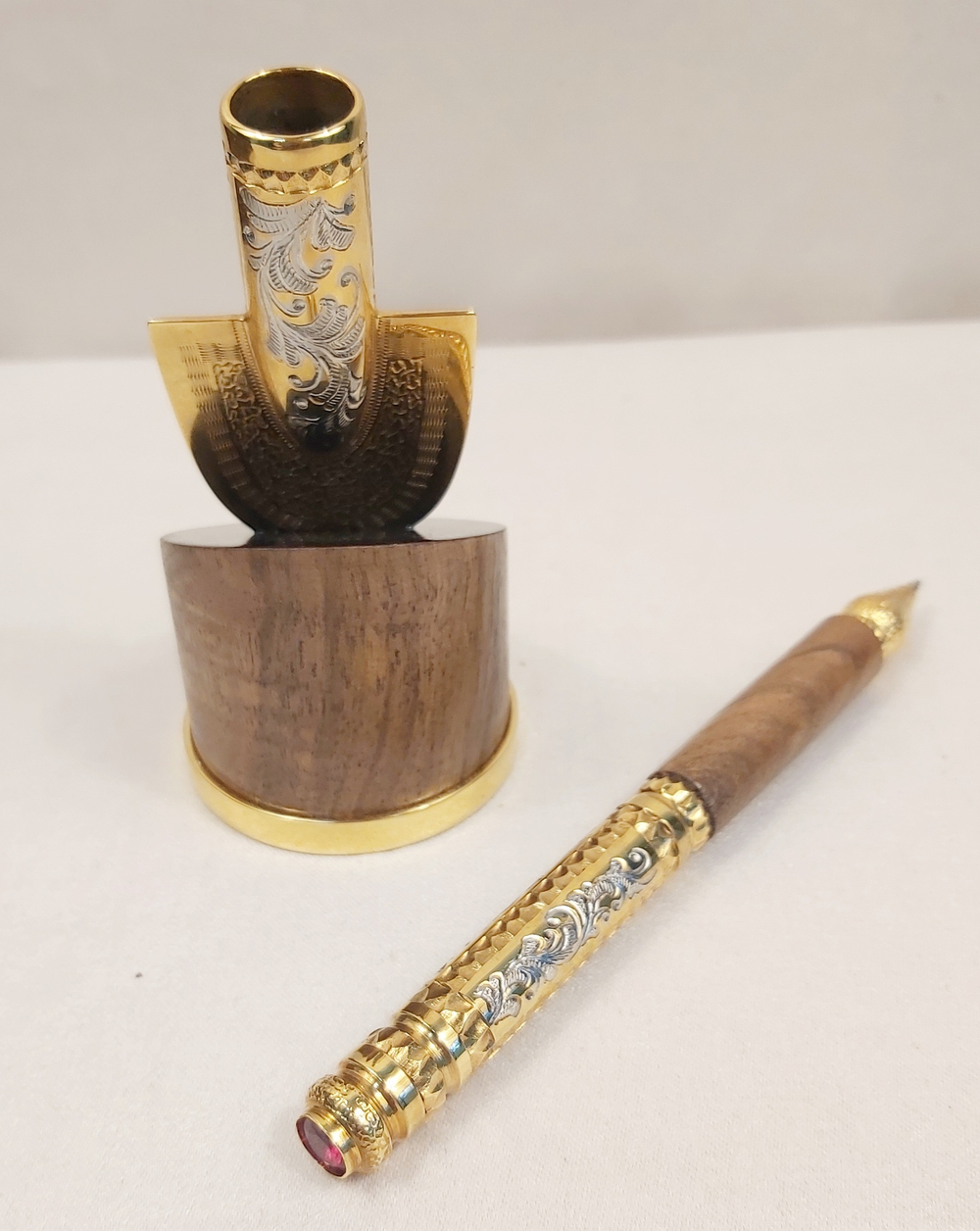 Подарок строителю " Ручка-лопата" на подставке (Златоуст)