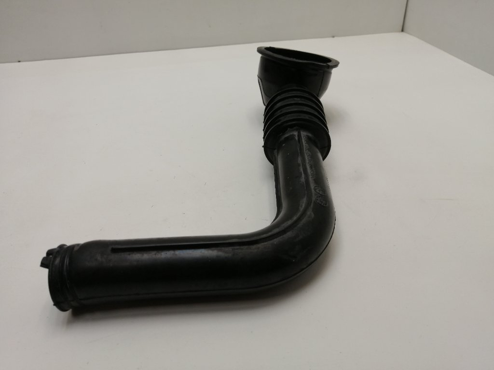 WTLS61200 кт118 Сливной патрубок для стиральной машины Whirlpool 461975007861 б/у