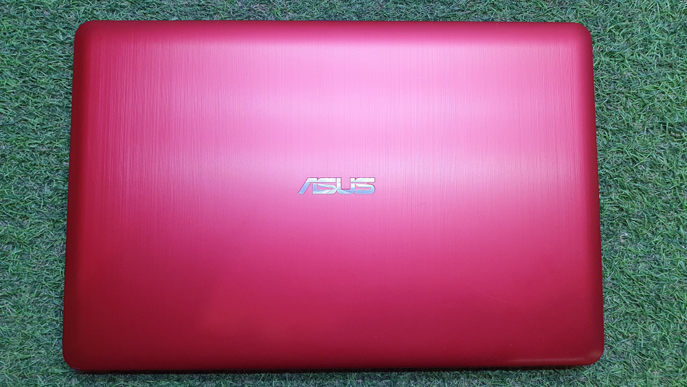 Ноутбук ASUS i3-6/6Gb/920MX 2Gb/FHD