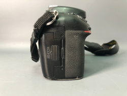 Nikon D800, 667322 кадров пробега.
