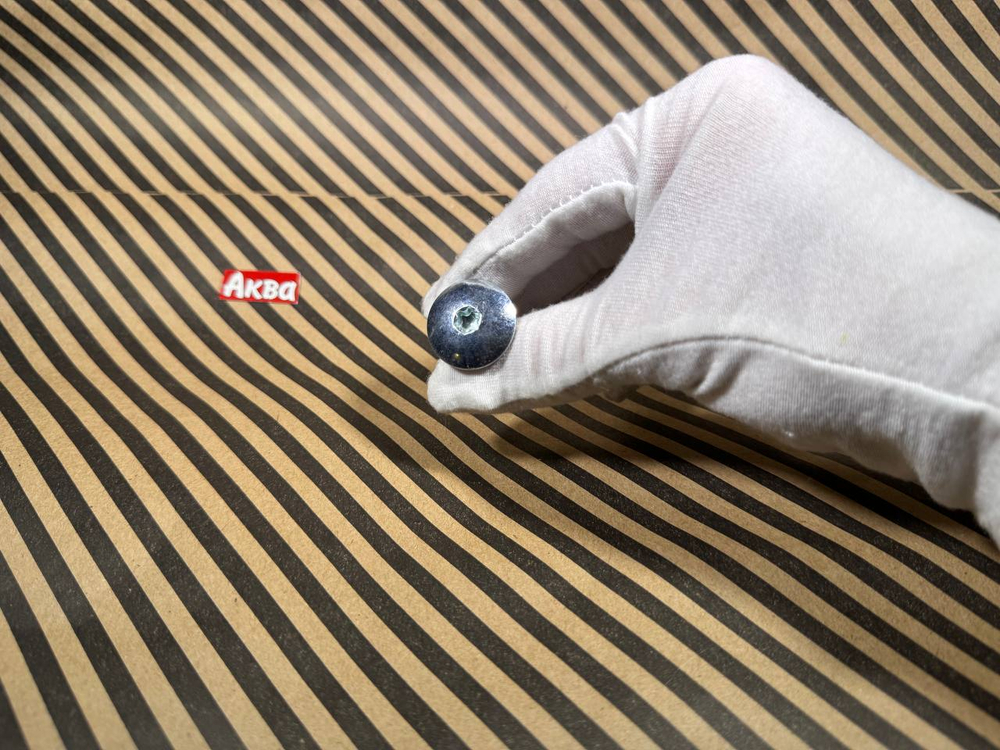 Болт 8x23 крепления шкива ARISTON INDESIT C00143260