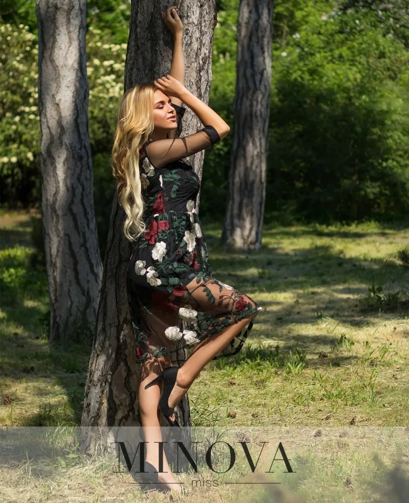 Платье 2102-черный Minova