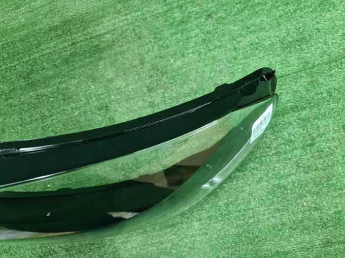 Стекло фары левое Mercedes GLS X167 (2019-2024)