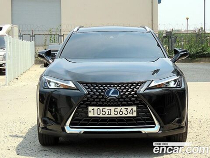 Lexus UX250h 2.0 2WD (09.2020)