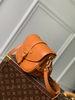 Louis Vuitton Saumur BB