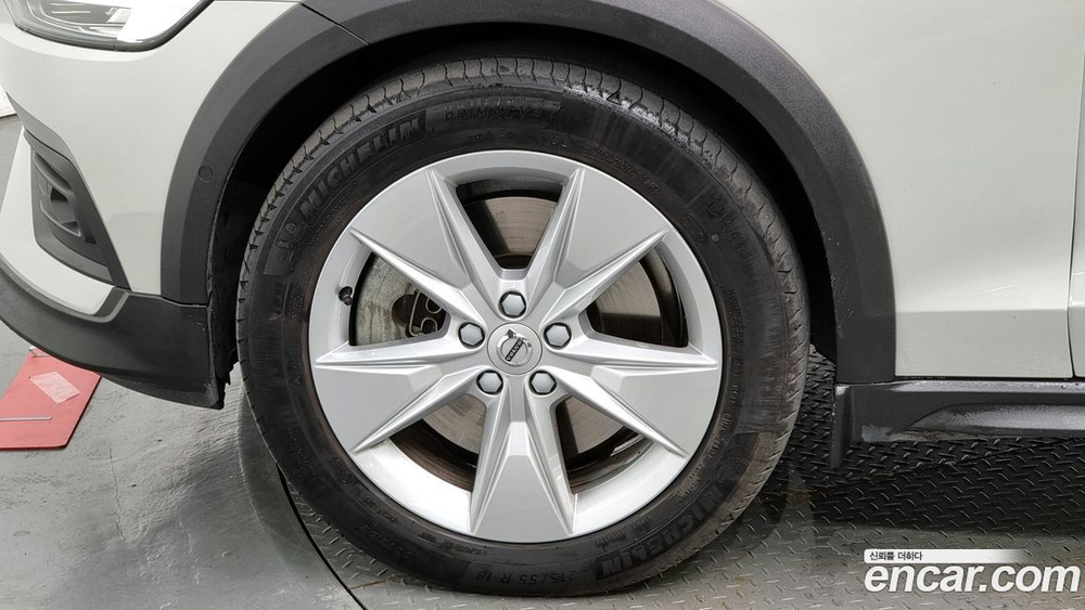 Volvo V60 Cross Country 2 Generation T5 AWD (05.2020)