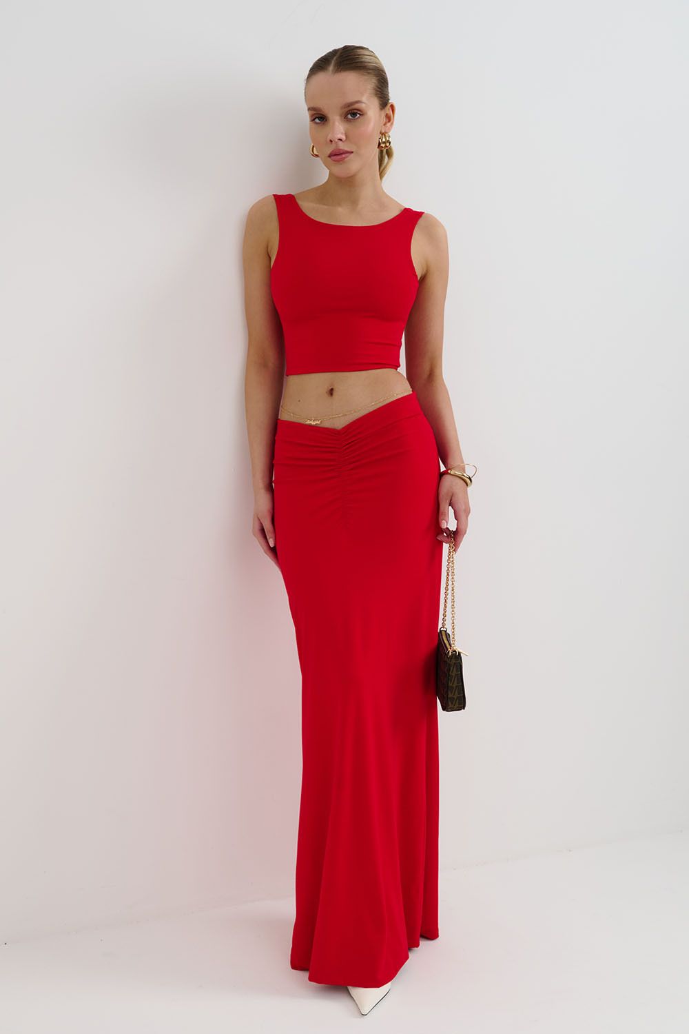 Топ с открытой спиной из вискозы красного цвета