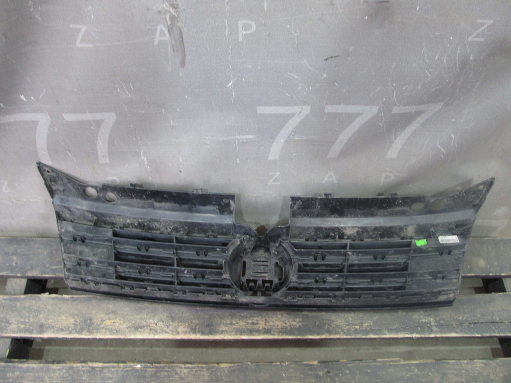 Решетка радиатора Volkswagen Tiguan 2 16-21 Б/У Оригинал 
5NA853651BZLL