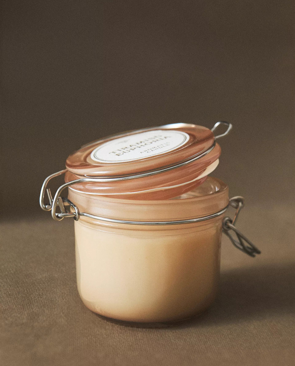 Zara Home - Ароматическая свеча tiramisu euphoria, 120 г