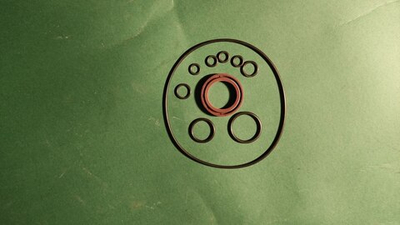 Комплект уплотнений и сальник для насоса Rexroth A10VSO45