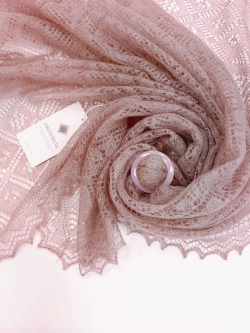 Оренбургский пуховый платок-паутинка А110-06 магнолия