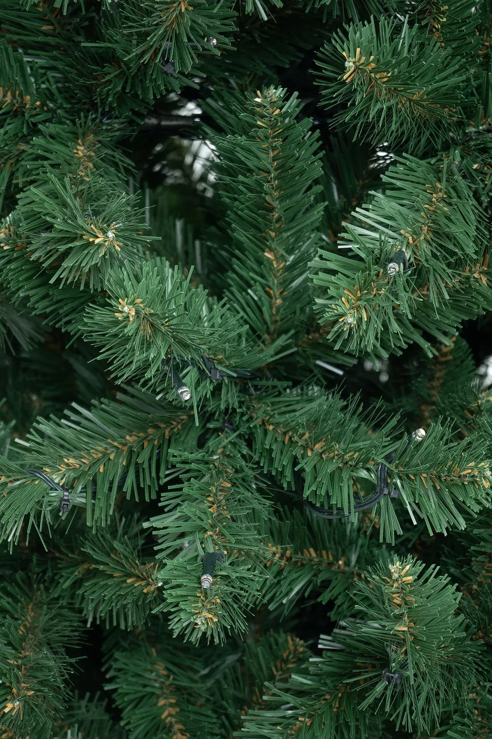 Искусственная елка Звездная 240 см., 570 мульти+теплых белых LED ламп, мягкая хвоя, ЕлкиТорг (189240)