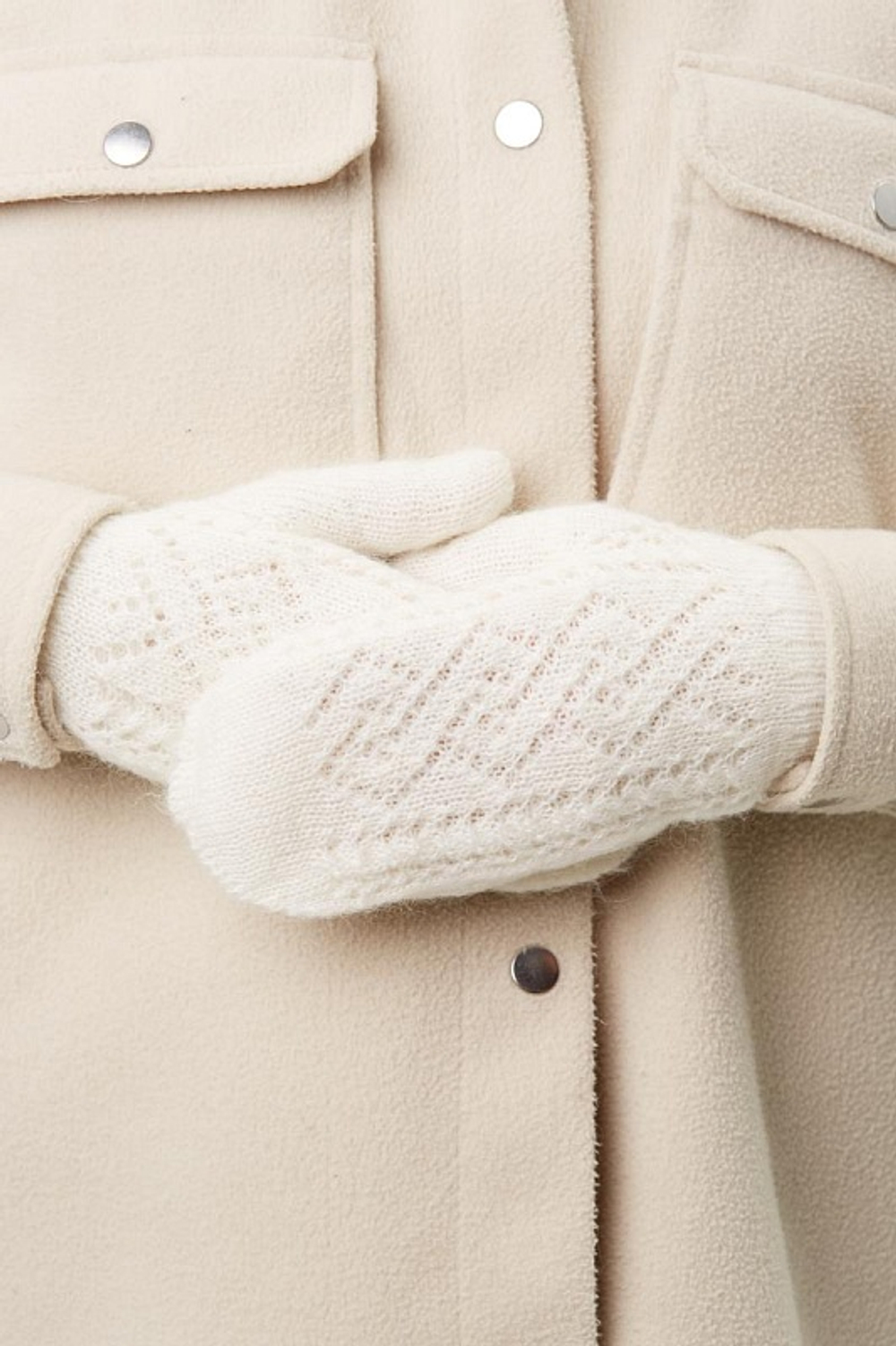 Варежки В036-02 экрю