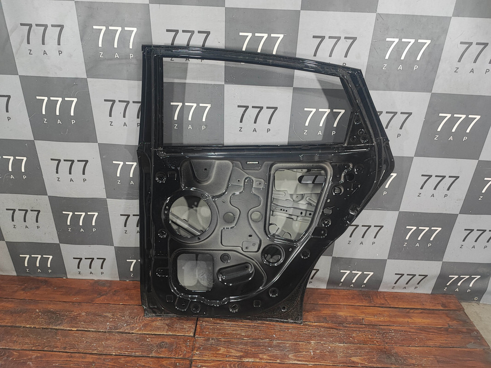 Дверь задняя правая Changan UNI-V 22-нв Б/У Оригинал C281F2701031000AA