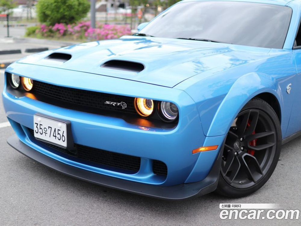 Dodge 챌린저 6.2 (08.2019)