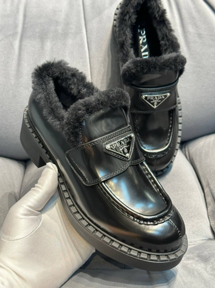 Лоферы Prada