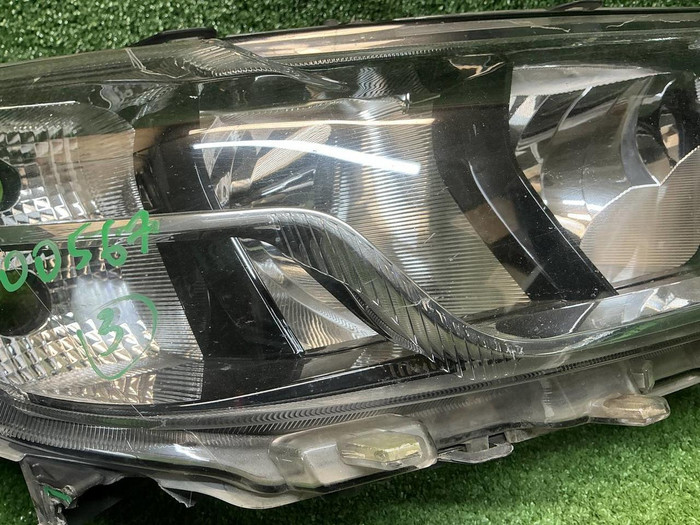 Фара правая Lada Niva Travel (20-нв) галоген