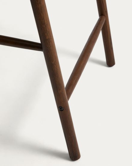 Уличный полубарный стул Derile из массива дуба в отделке орех и бежевой веревки