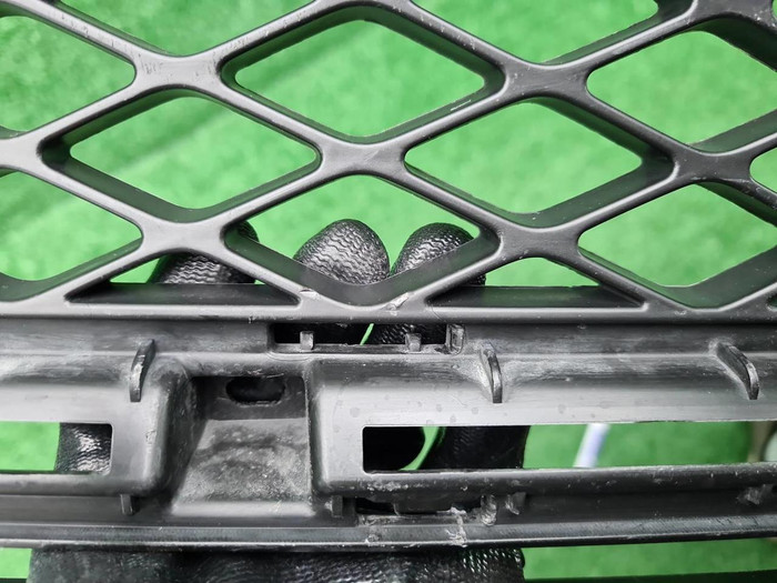 Решетка переднего бампера Genesis GV70 (2020-н.в.)