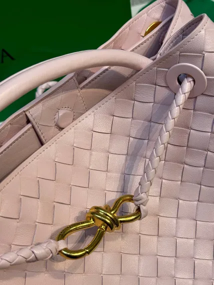 Сумка Bottega Veneta Andiamo розовый