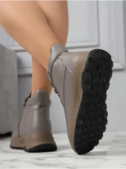 Кроссовки зимние