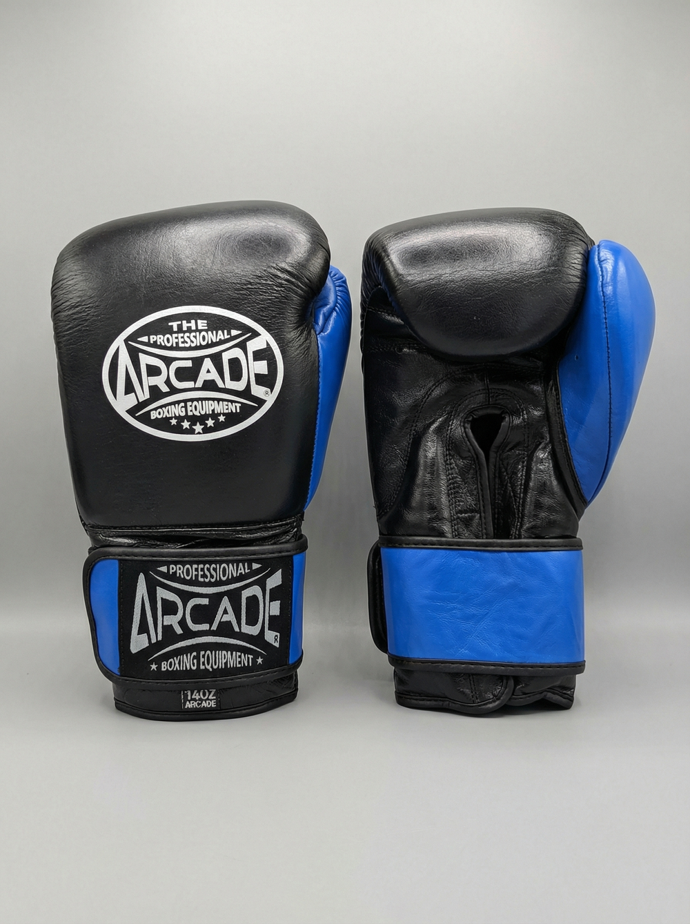 Боксерские перчатки Arcade.1 black/blue