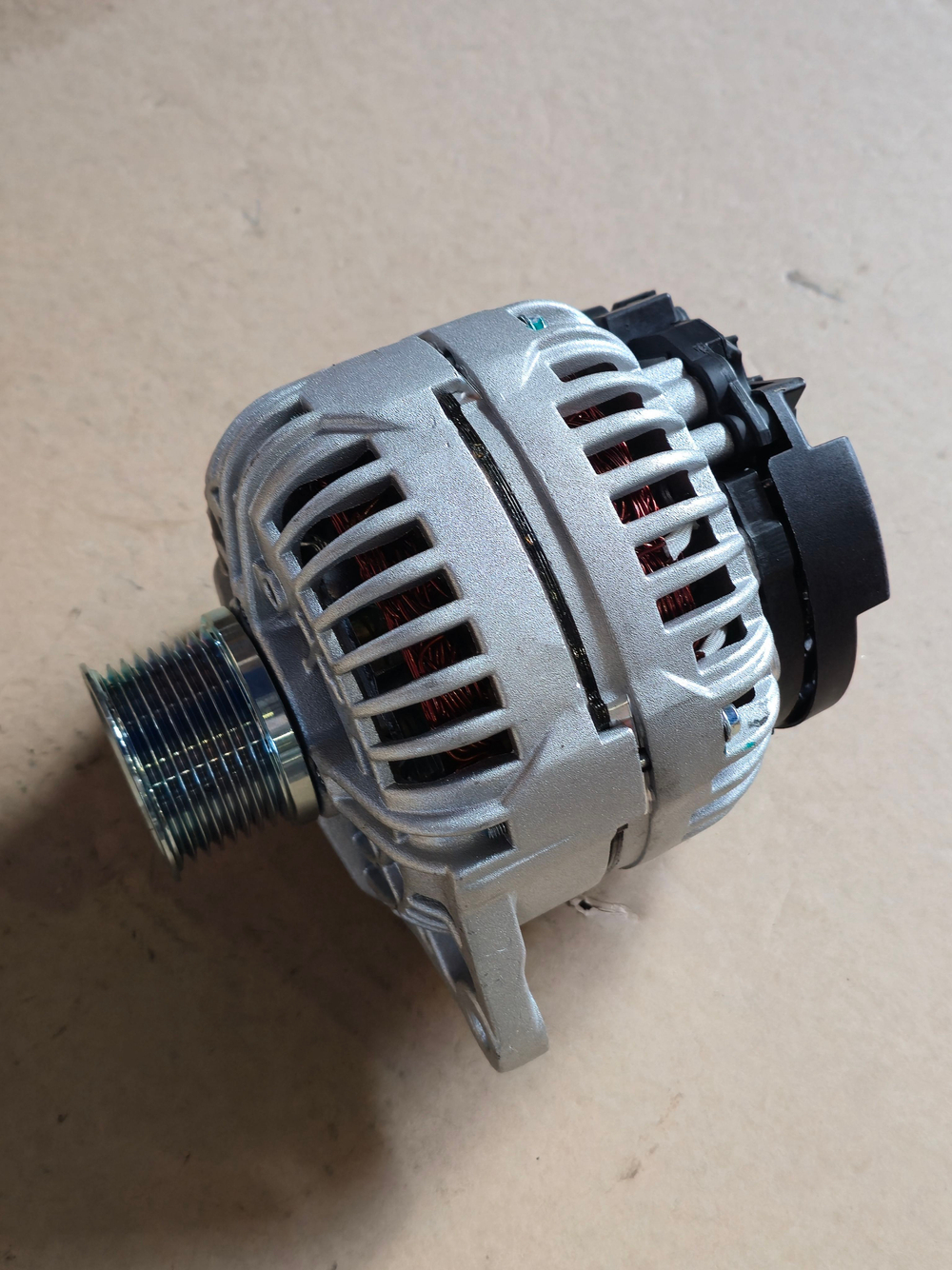 Генератор КАМАЗ дв.CUMMINS ISLe-400 ЕВРО-4 28В 110А AVTOELECTRICA