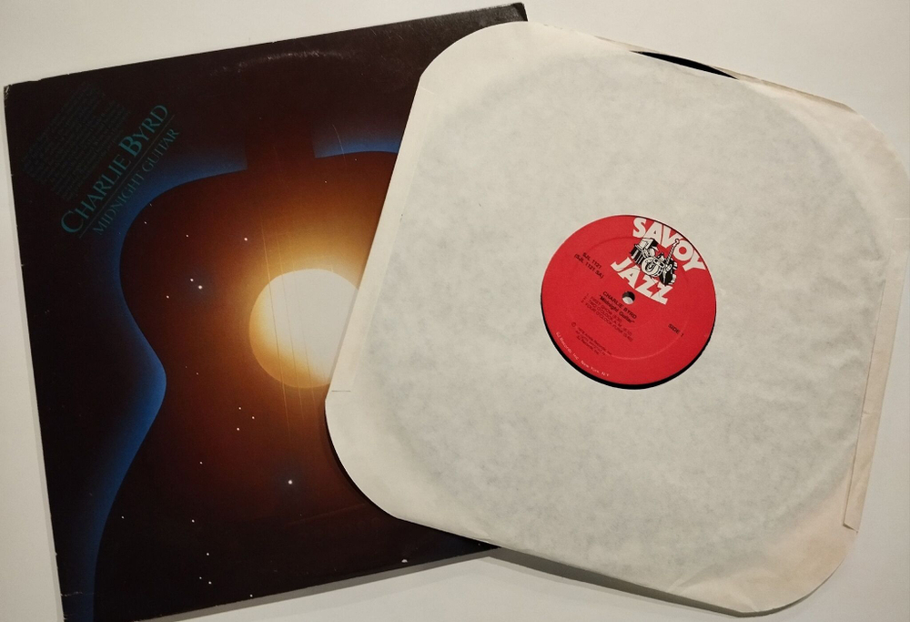Винтажная виниловая пластинка LP Charlie Byrd Midnight Guitar (USA 1978)