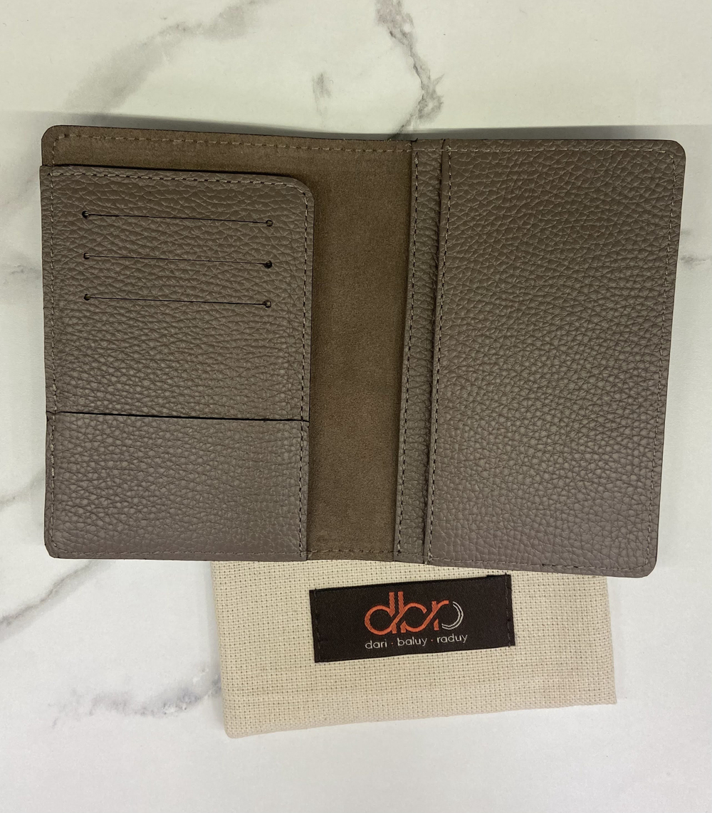 Кожаная обложка для паспорта DBR 15-38 тауп