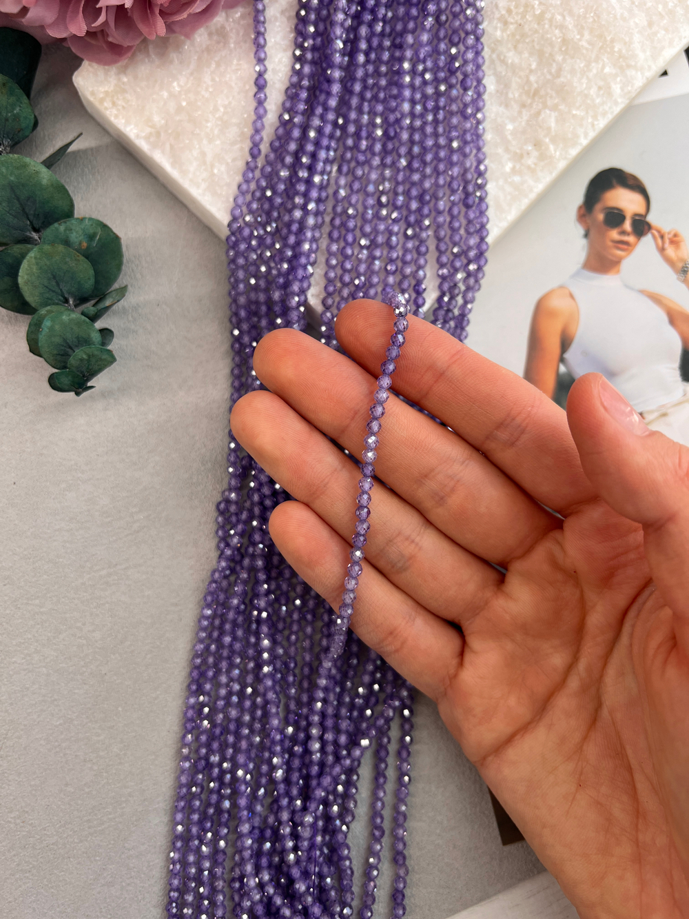 Бусины циркона (фианиты) 3 мм, нить 37 см, фиолетовый
