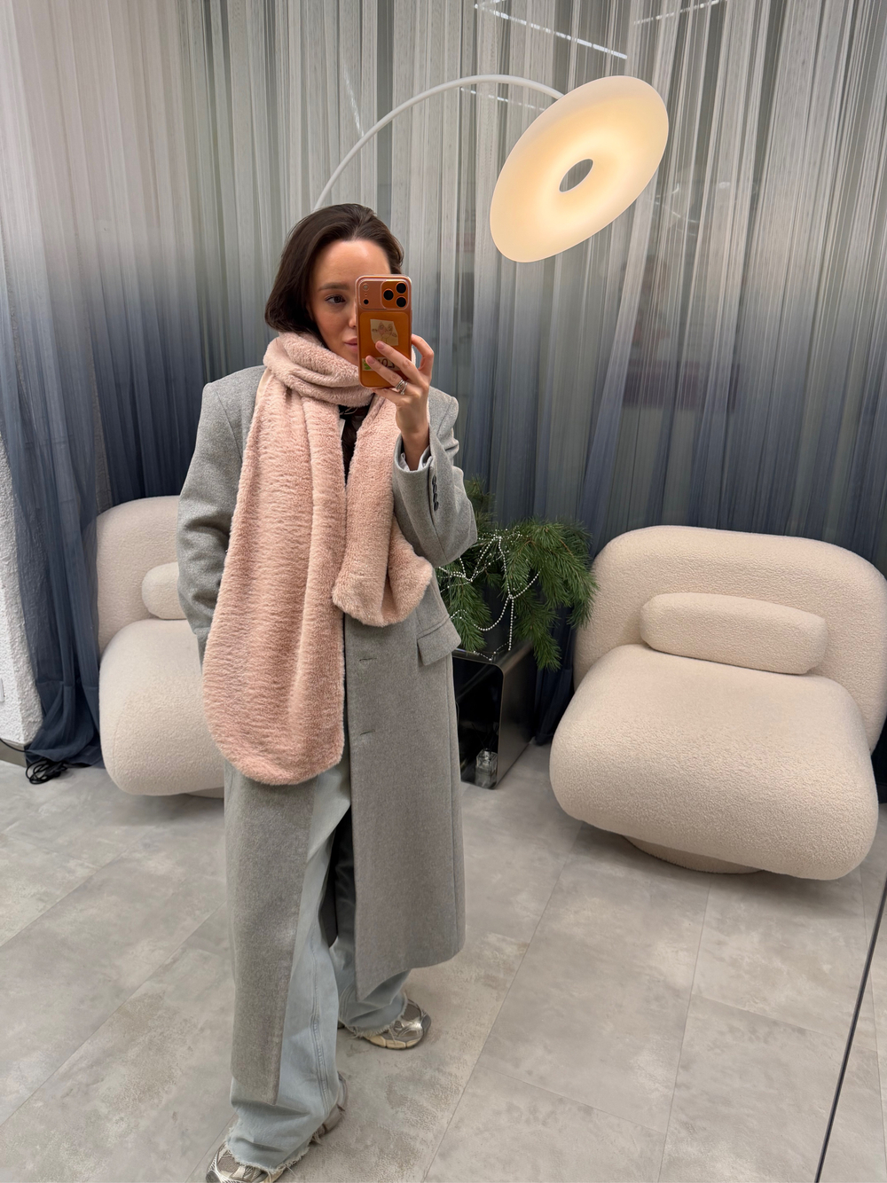 Шарф из эко-меха длинный розовый