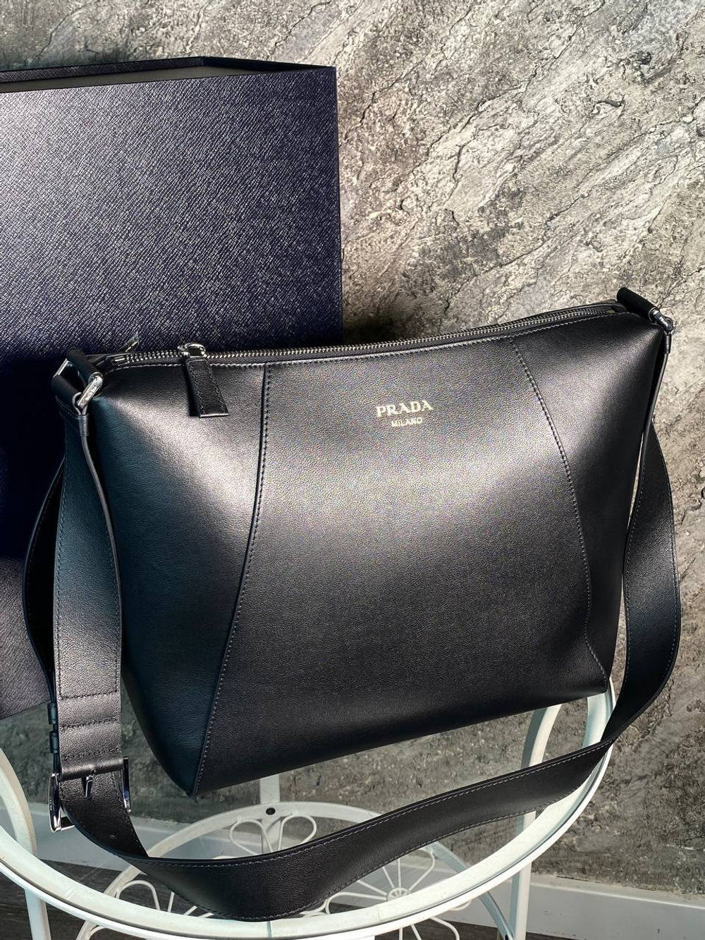 Сумка-мессенджер Prada