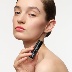 NOBEA Day-to-Day Lip Balm - Увлажняющий бальзам для губ оттенок Crystal red, 3 g