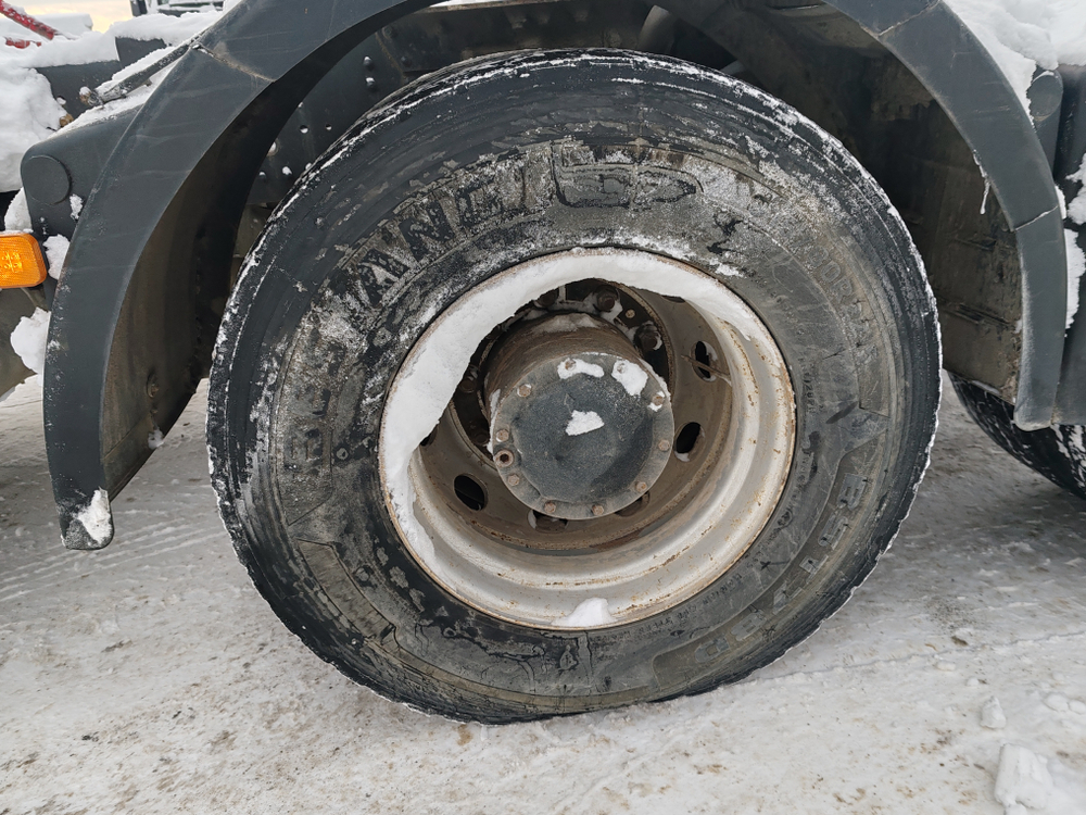 Shacman (Shaanxi) SX* 6x4 Седельный тягач SX42584V324 (Дизельный, 11,6 л, 423 л.с., МТ)
