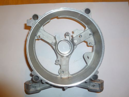 Крышка генератора (под подшипник ,лапы) SGG-2600 E