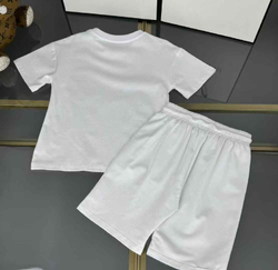 Детские шорты и футболка Givency