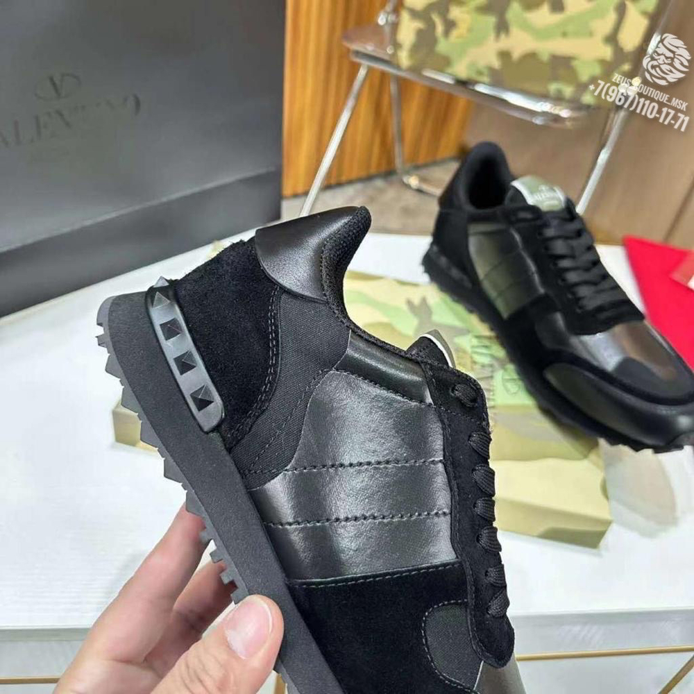 Кроссовки Valentino