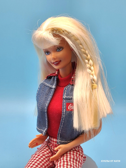 Кукла Барби из специальной серии Coca-Cola Picnic Barbie 1997 года