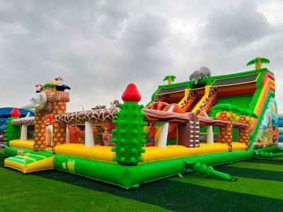 Коммерческий надувной батут «Сафари Ультра», 15*10*7,5 м